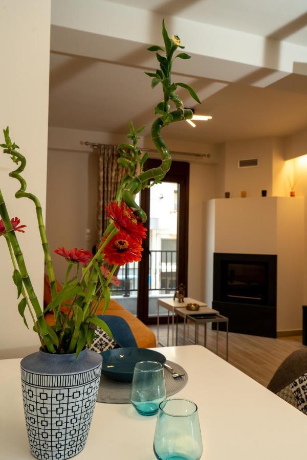 Comfy & Stylish Apt In Ioannina Apartment Bagian luar foto