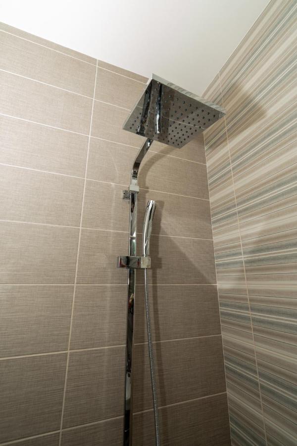 Comfy & Stylish Apt In Ioannina Apartment Bagian luar foto