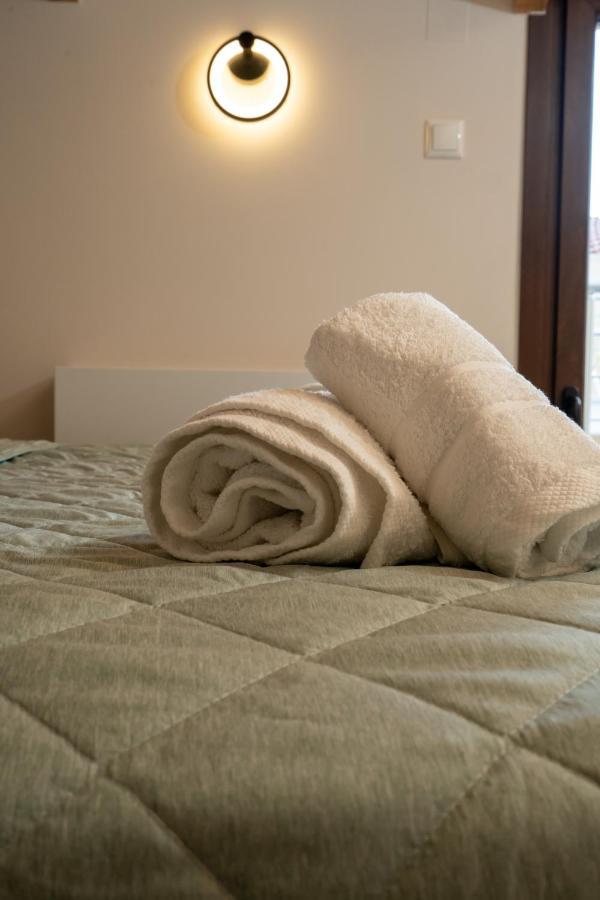 Comfy & Stylish Apt In Ioannina Apartment Bagian luar foto